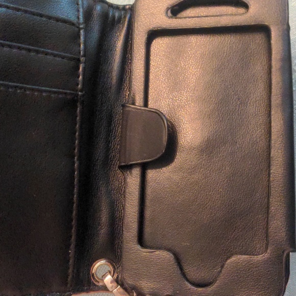 ⭐ 2 / $12 Victoria's secret striped pink clutter clutch (iphone 4/5) - Picture 9 of 16